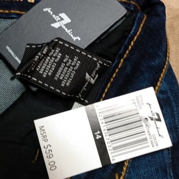 Jeans - Picture 2 of 4